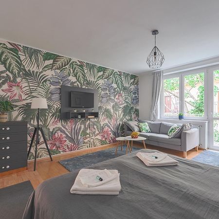 Peaceful Apartment Near Buda Castle And Chain Bridge Budapest Exterior photo